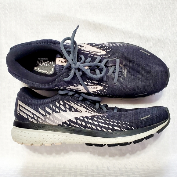Brooks Ghost 13 Men's Running Shoe Size 12. - Picture 6 of 16